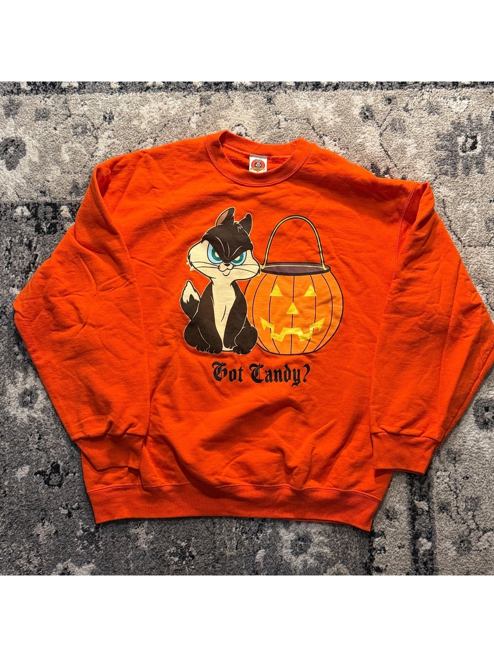 Vintage Looney Tunes Halloween Orange Sweatshirt with Sylvok